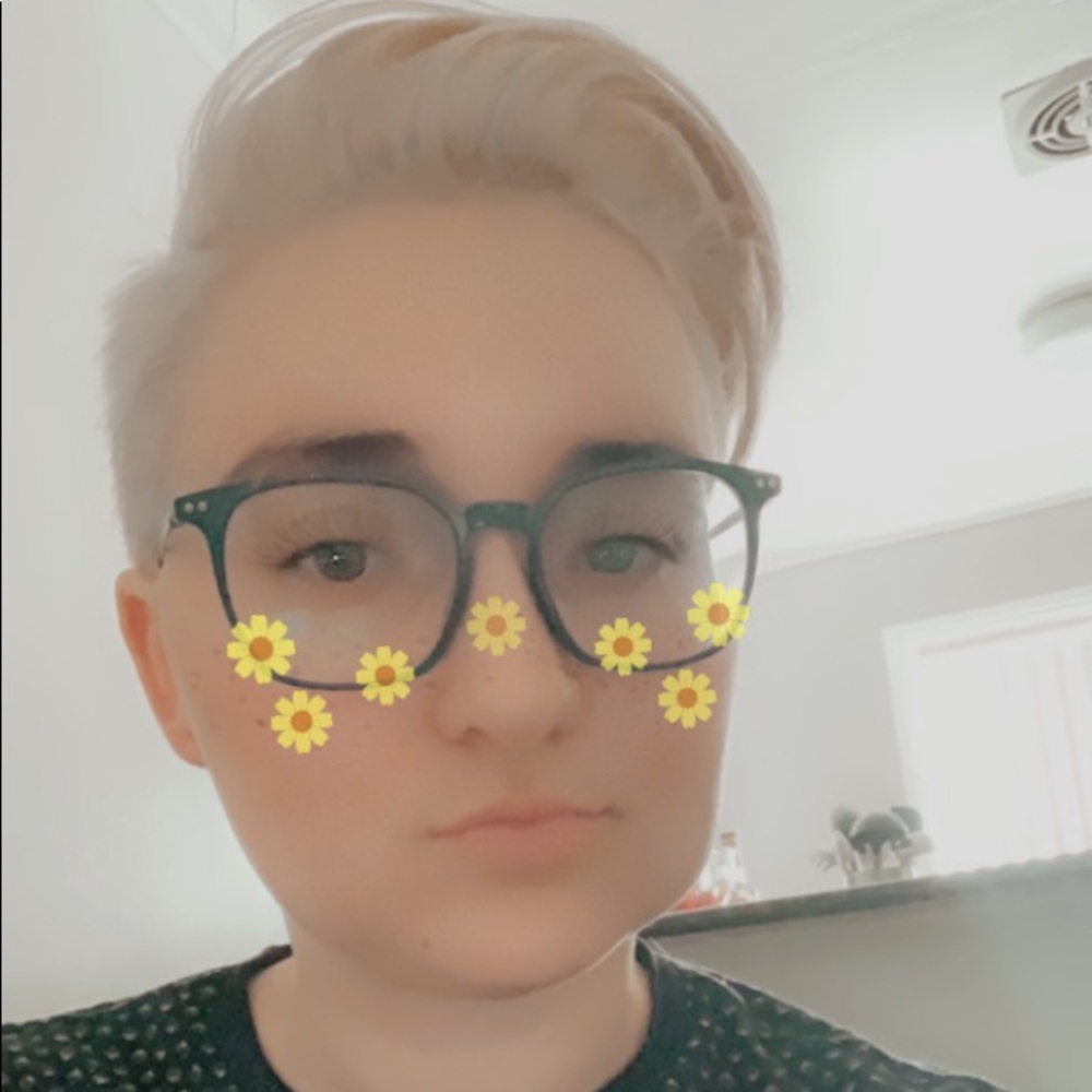 Meet your Posher, Sam